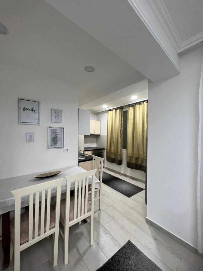 Tani Apartment 1 Shkodër Exterior foto
